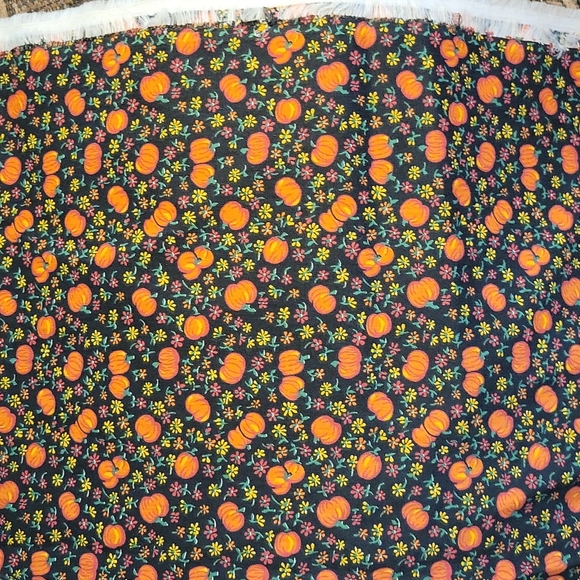 New Halloween Pumpkin Fabric 76" x 44"  wide Crafts Sewing Fall - Picture 2 of 2
